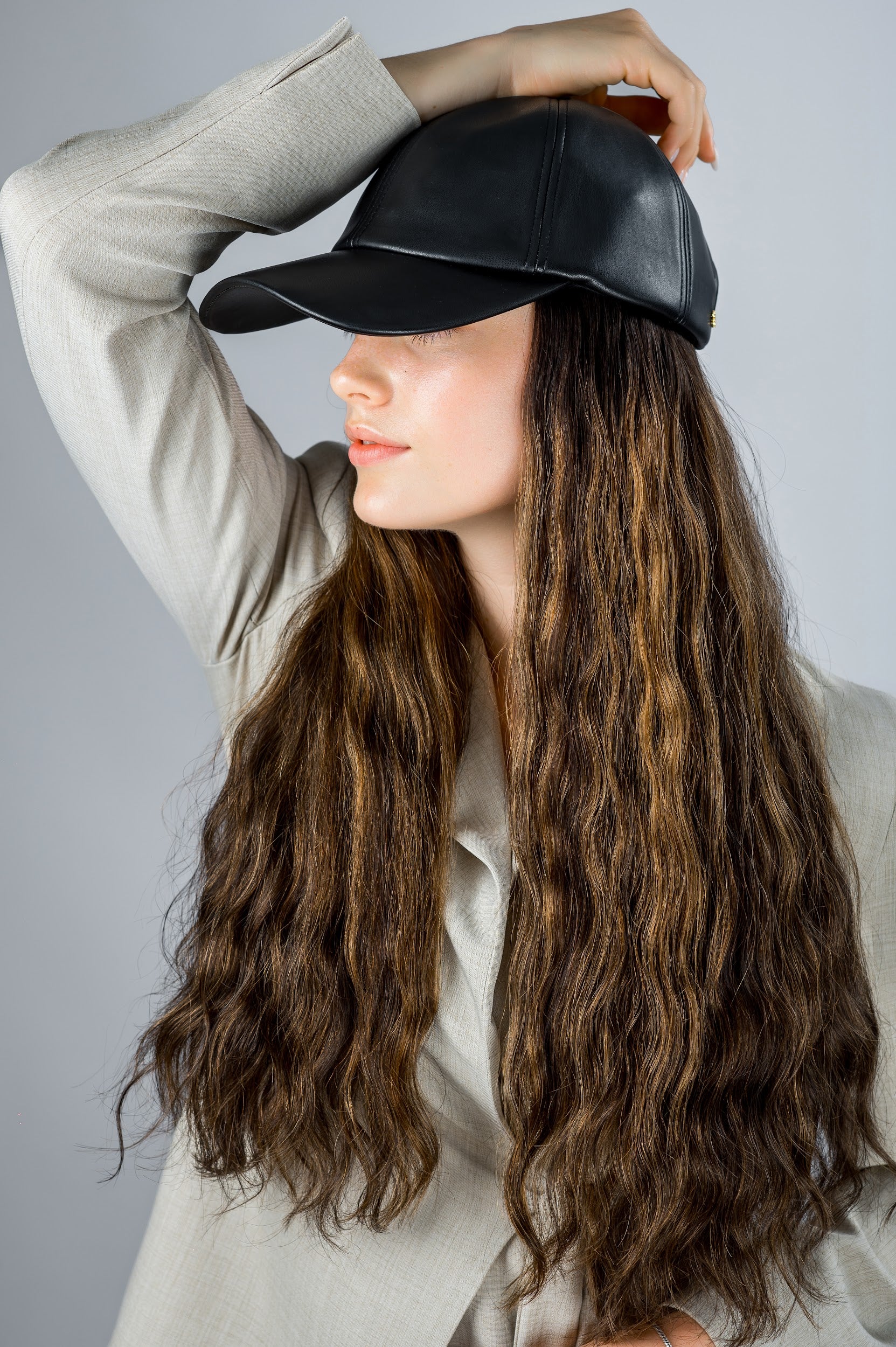 Hatfall | Model is Wearing 24" Hatfall without Face-framing